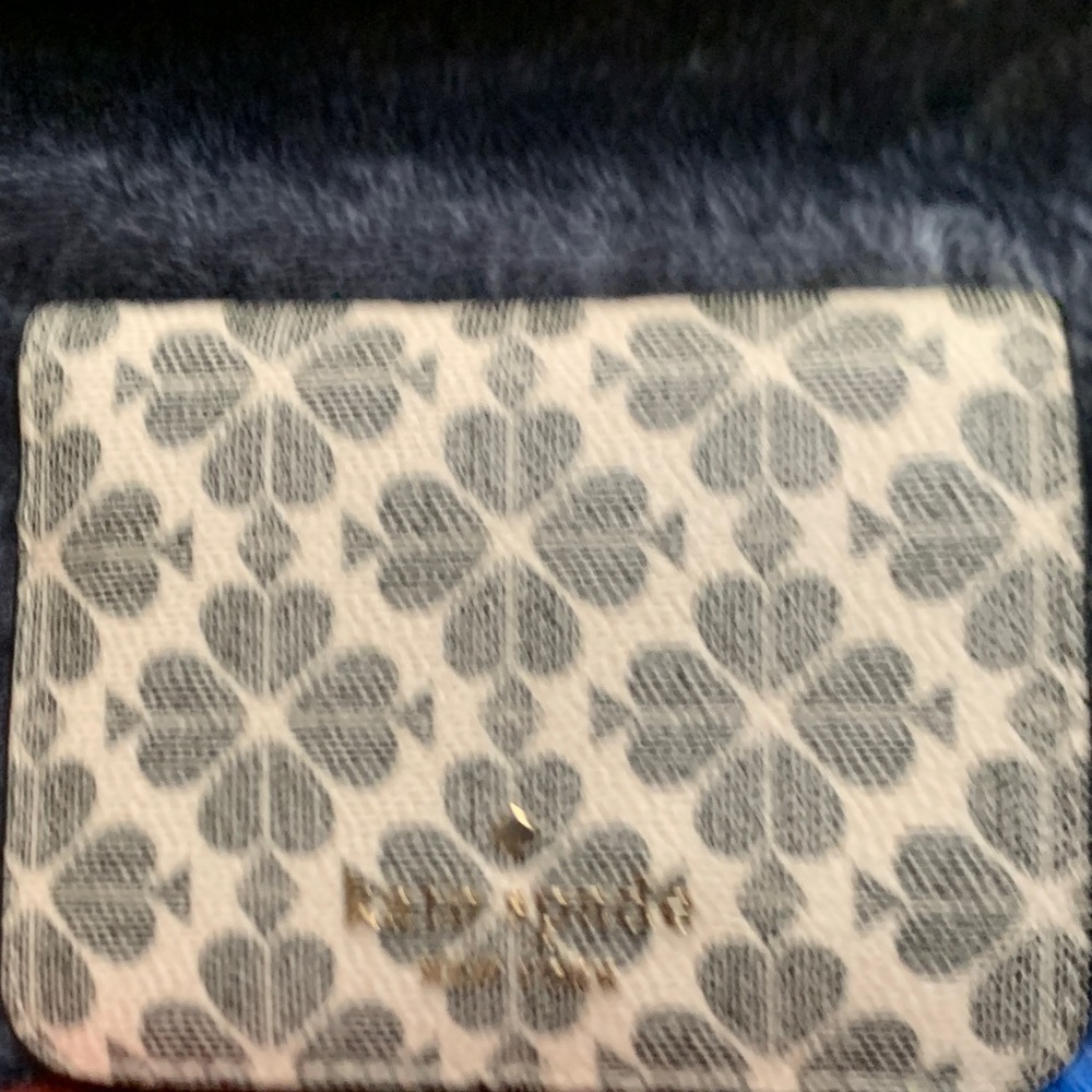 Kate Spade Black and Cream Clover bifold wallet